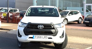 TOYOTA Hilux 2.4 D4D Cabina Doble GX