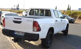 TOYOTA Hilux 2.4 D4D Cabina Doble GX