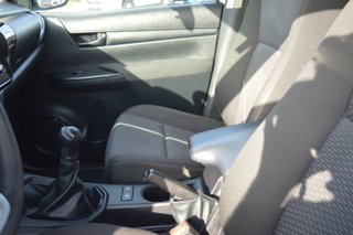 TOYOTA Hilux 2.4 D4D Cabina Doble GX