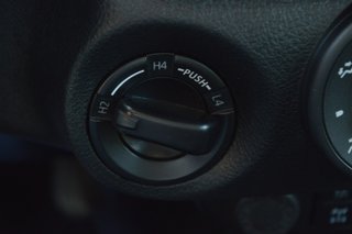 TOYOTA Hilux 2.4 D4D Cabina Doble GX