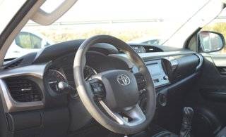 TOYOTA Hilux 2.4 D4D Cabina Doble GX