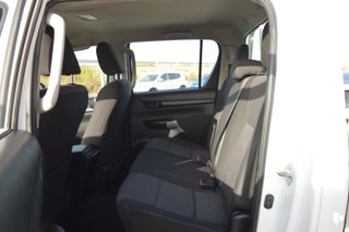 TOYOTA Hilux 2.4 D4D Cabina Doble GX