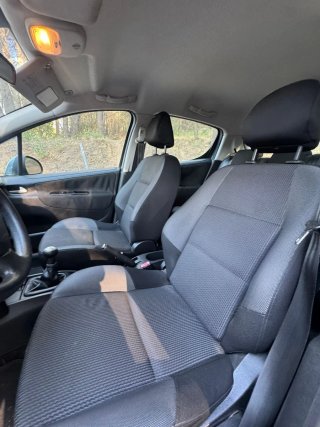 Peugeot 207 2010