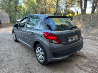 Peugeot 207 2010