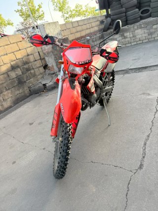 Beta 50cc Enduro Moto Roja