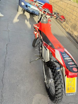 Beta 50cc Enduro Moto Roja