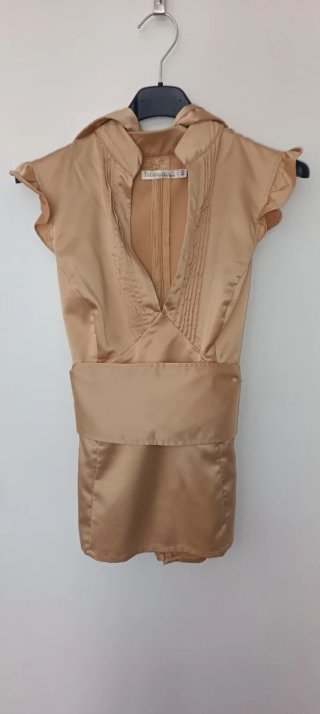 Blusa Dlar Beige/Dorado Talla L/40