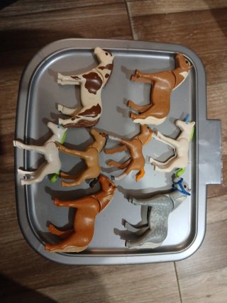 Lote 8 caballos pequeños playmobil Todos 5€