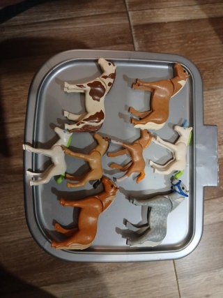 Lote 8 caballos pequeños playmobil Todos 5€