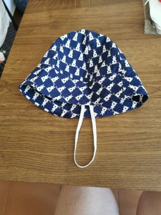 Berretto da spiaggia per bambini con coniglietti - Taglia 3