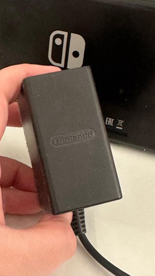 Nintendo Switch HAC-001(-01) + Super Mario Maker 2