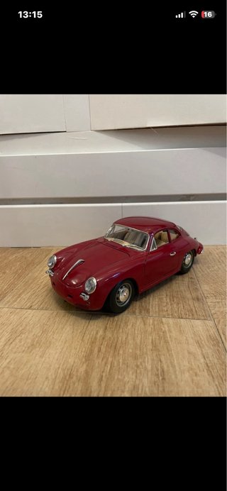 4 Maquetas Coches 1/18