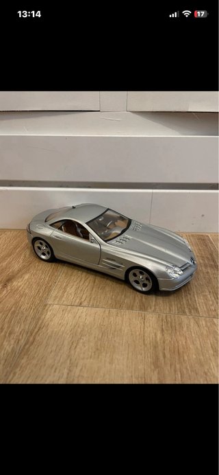 4 Maquetas Coches 1/18