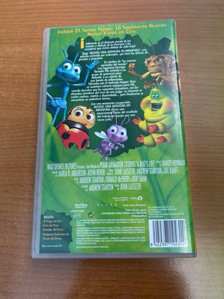 VHS Bichos: Una Aventura en Miniatura (Español)
