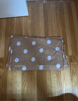 Foulard pois beige