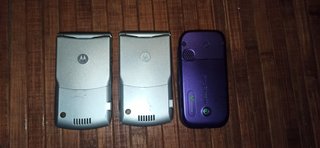 2 Motorola y 1 Sony Ericsson