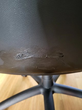 Silla de oficina o relax polipiel negra