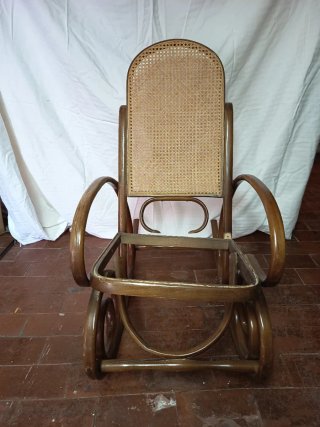Cómoda antigua de madera verde