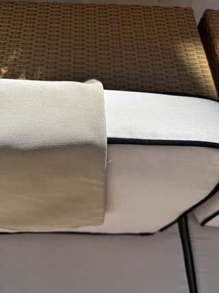 Funda cojín beige y negro