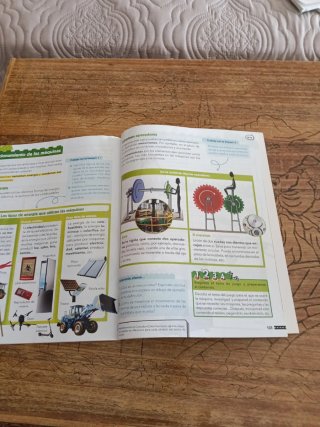 Libro Ciencias Naturales 4 primaria. Anaya.