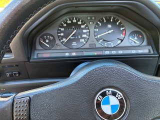 BMW E30 320I EDICION "S"