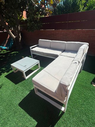 Conjunto sofá exterior y mesa centro
