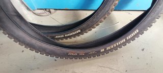 Cubiertas Maxxis High Roller Minion DHF