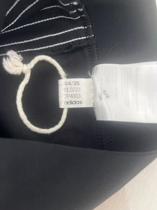 Pantalones Adidas negros con rayas