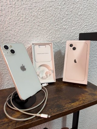 iPhone 13 128Gb Blanco + Caja y Cable Original