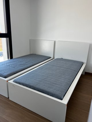 2 Camas Malm Ikea Blancas, 90x200 cm con colchones