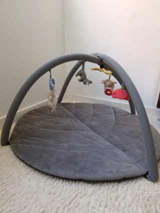 Gimnasio Bebé IKEA Gris