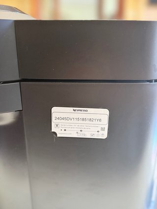 Cafetera Nespresso DeLonghi Vertuo Next