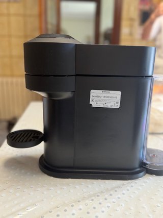 Cafetera Nespresso DeLonghi Vertuo Next