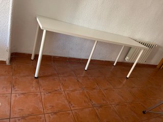 Mesa de estudio o trabajo blanca