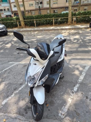 KYMCO Agility 125 Scooter