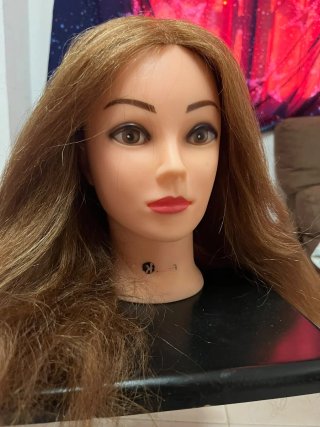 Cabeza maniquí pelo largo para prácticas