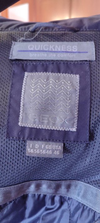 Chaquetón impermeable hombre negro