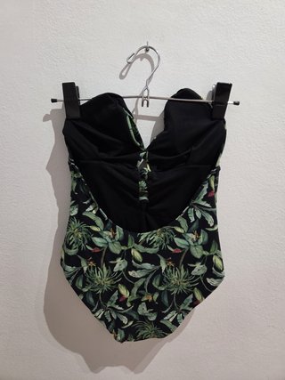 Bañador mujer estampado tropical