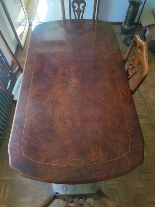 Mesa de madera de calidad extensible + 4 sillas