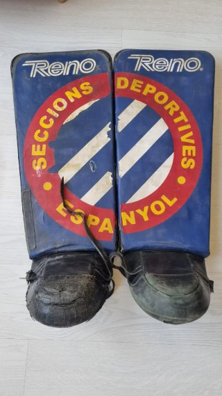 Guardas portero hockey patines Reno escudo español