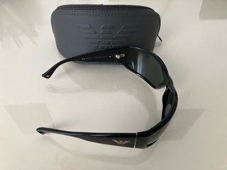 Estuche Gafas Emporio Armani Gris