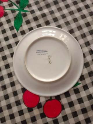 Plato recuerdo La Salle Bonanova Barcelona