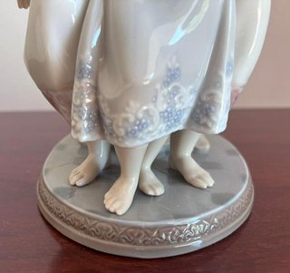 Figura Lladro porcelana maternidad de madre y hija