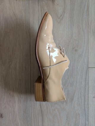 Uterqüe Zapatos Cordones Beige