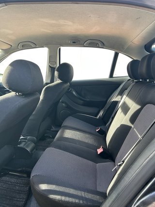 SEAT LEÓN 1.6 GASOLINA | 2004 | ETIQUETA B