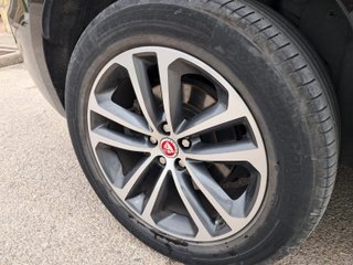 Jaguar F-Pace RSport 2.0L i4D (180cv)