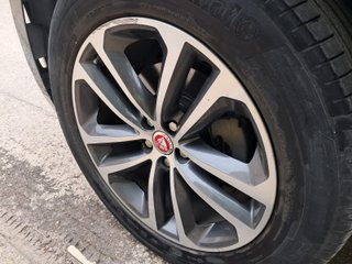 Jaguar F-Pace RSport 2.0L i4D (180cv)