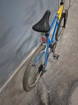 Pack 2 Bicicletas 24" 50€