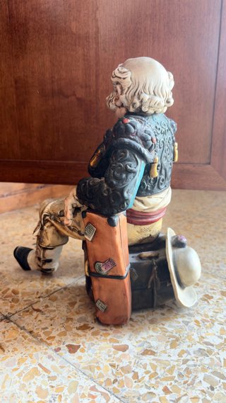 Figura cerámica torero con puro