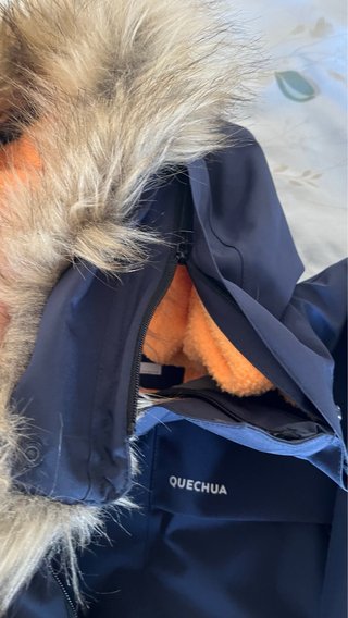 Chaqueta Quechua azul con forro naranja